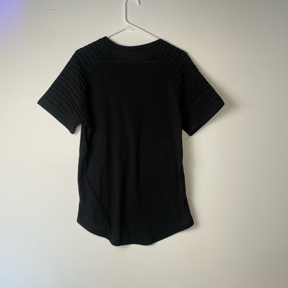 753. Men’s Fashion Basic T-Shirt - Picture 6 of 7